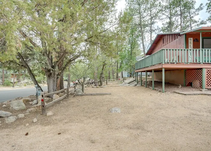 2 Mi To Arizona Christmas City! W/ Fireplace *